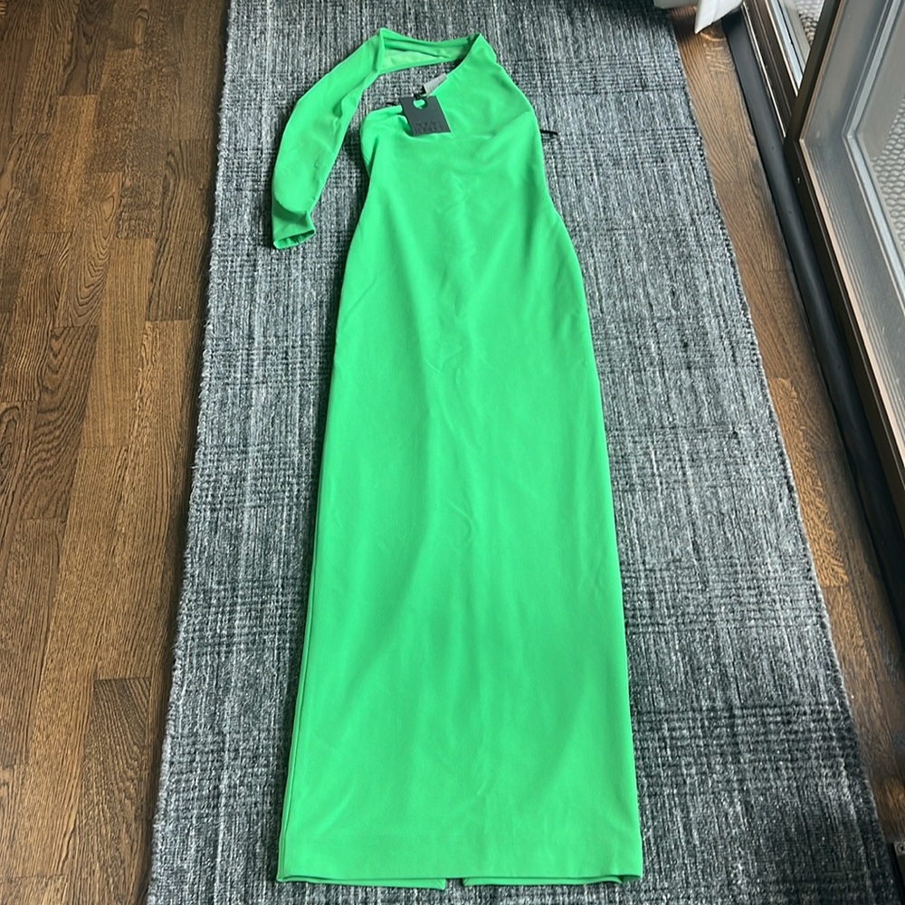 Saren One-Shoulder Crepe Maxi Dress - Picture 6 of 9